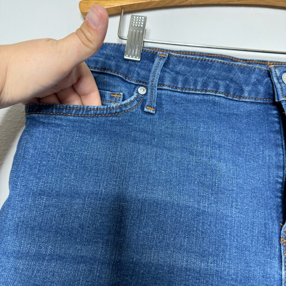 Gloria Vanderbilt Mid Rise Bermuda Denim Jeans Women’s Size 16 - Picture 3 of 9